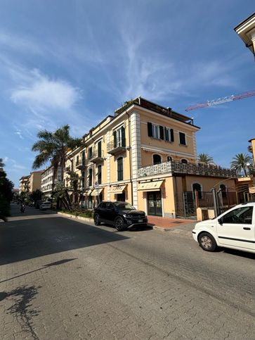 Garage/posto auto in residenziale in Corso Italia 19