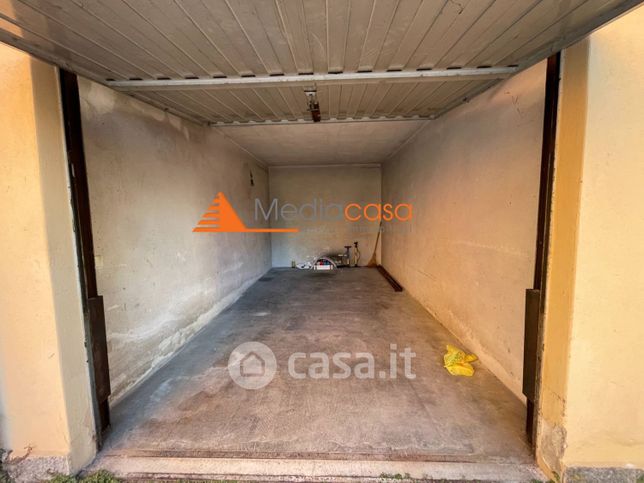 Box/posto auto in residenziale in Via Don Carlo Gnocchi