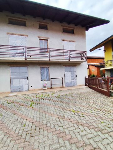 Rustico/casale in residenziale in Via Verga
