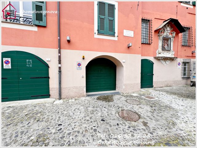 Box/posto auto in residenziale in Piazza dietro i Forni