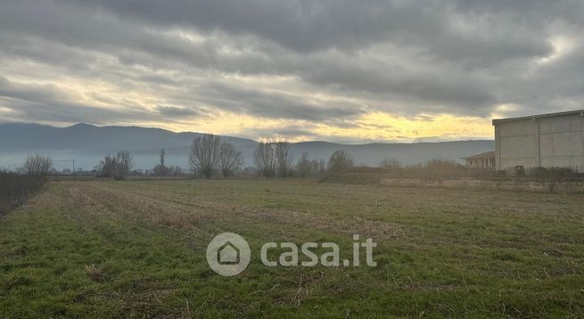 Terreno agricolo in commerciale in Via Nuova