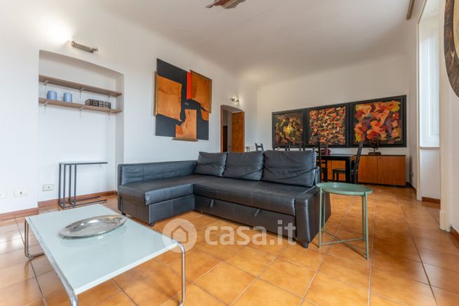 Appartamento in residenziale in Via Maurizio Quadrio 25