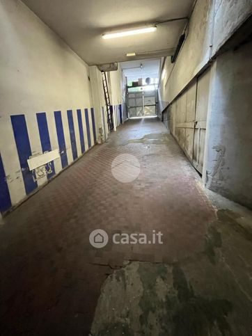 Box/posto auto in residenziale in Via Santa Croce in Gerusalemme