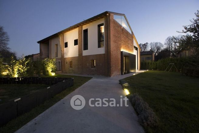 Casa indipendente in residenziale in Strada per Vallera 1