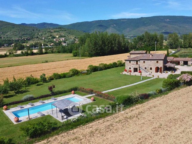 Rustico/casale in residenziale in 