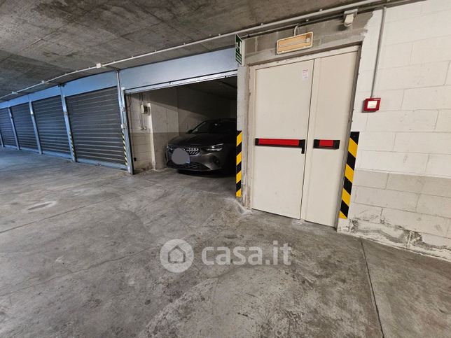 Garage/posto auto in residenziale in Corso Italia 21