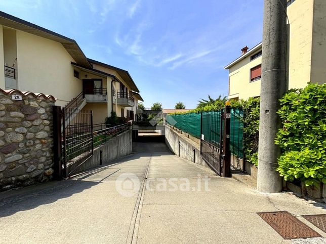 Garage/posto auto in residenziale in Via degli Eroi 28