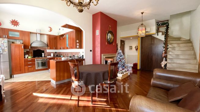 Appartamento in residenziale in Via Quintino Sella 23