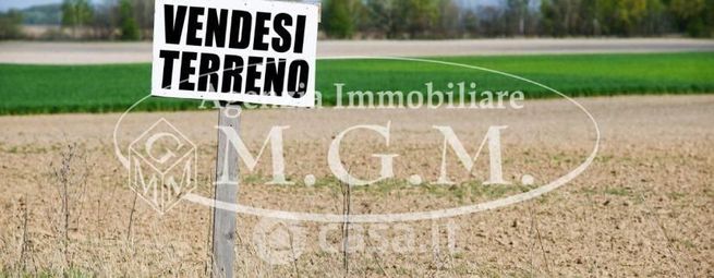 Terreno agricolo in commerciale in Via Donica