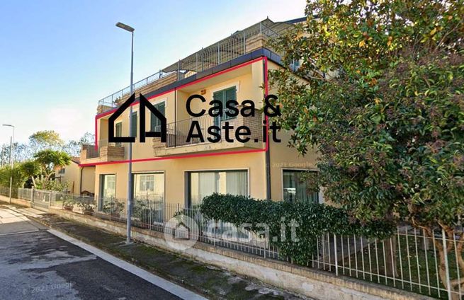 Appartamento in residenziale in Via Giovanbattista Pergolesi 1