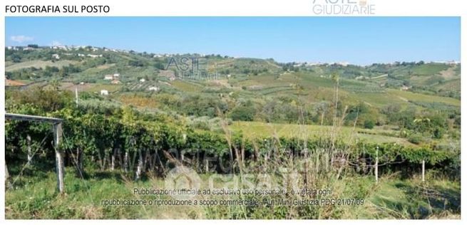 Terreno agricolo in commerciale in 