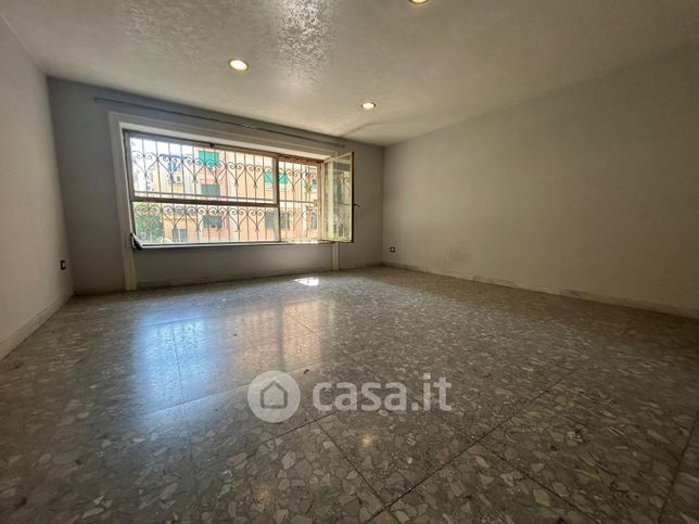 Ufficio in commerciale in Via Alessandro Longo 50
