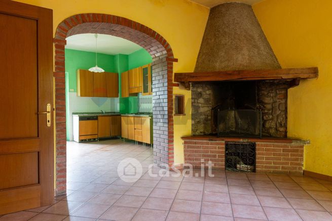 Appartamento in residenziale in Via Migliarina 21