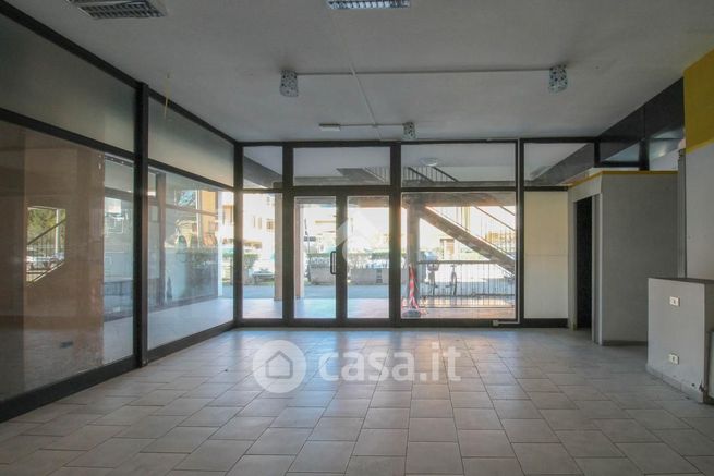Ufficio in commerciale in Via Daniele Manin
