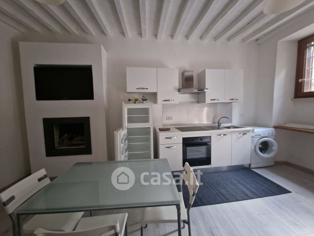 Casa bi/trifamiliare in residenziale in Via Savoia 10