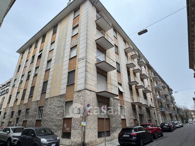 Appartamento in residenziale in Via Filippo Mellana 15