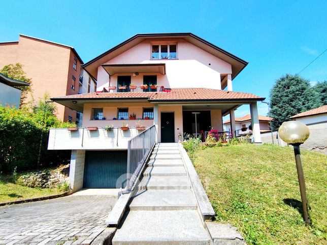 Villa in residenziale in Via Galileo Galilei 1