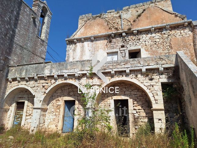 Rustico/casale in residenziale in Via dei Trullari