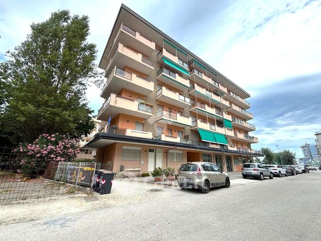 Appartamento in residenziale in Viale Caravaggio 15