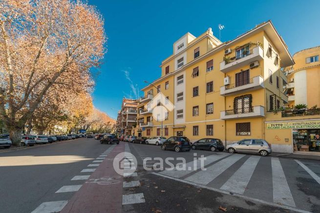 Appartamento in residenziale in Viale Jonio 323