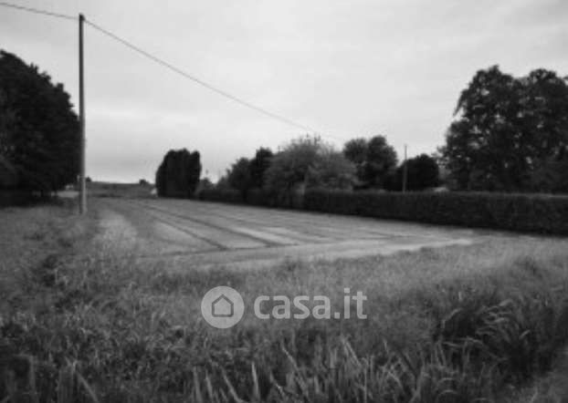 Terreno agricolo in commerciale in Via Crosara