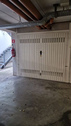Box/posto auto in residenziale in Via Adelaide Bono Cairoli 28