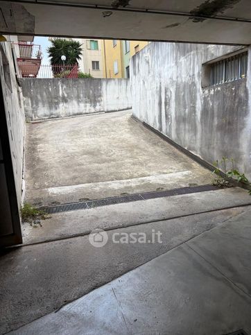 Box/posto auto in residenziale in Via San Francesco 67