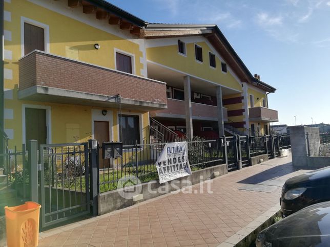 Box/posto auto in residenziale in Via Erma Zago