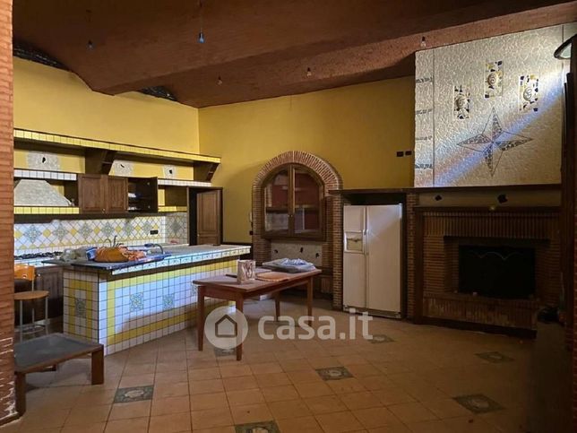 Box/posto auto in residenziale in 