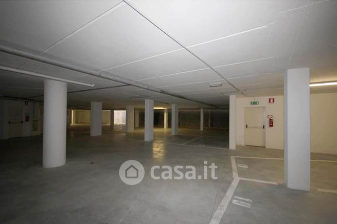 Box/posto auto in residenziale in 