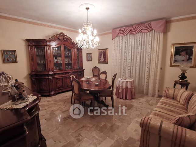 Appartamento in residenziale in Via IV Novembre 8