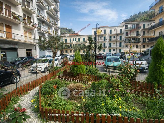 Appartamento in residenziale in Via del Piave 9