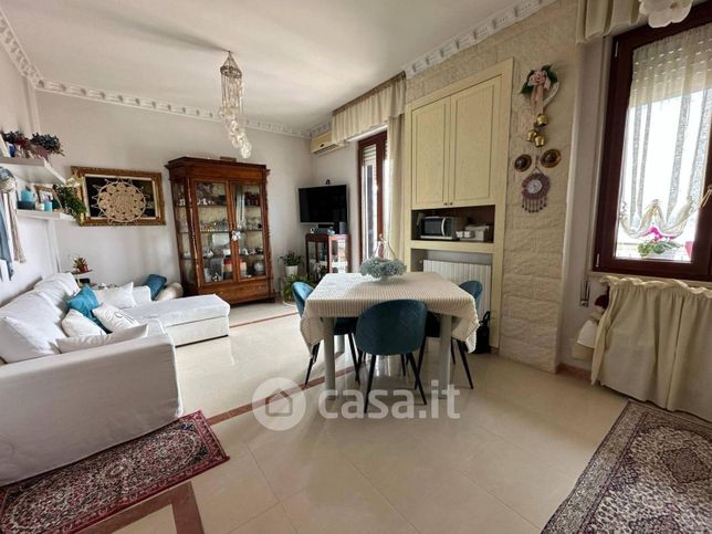 Appartamento in residenziale in Via Cavaliere 13