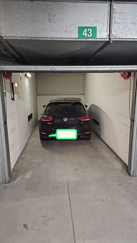 Box/posto auto in residenziale in Piazza Antonio Gramsci 1