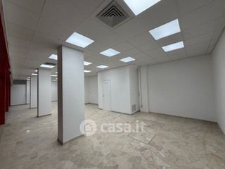 Ufficio in commerciale in Piazza San Pio X