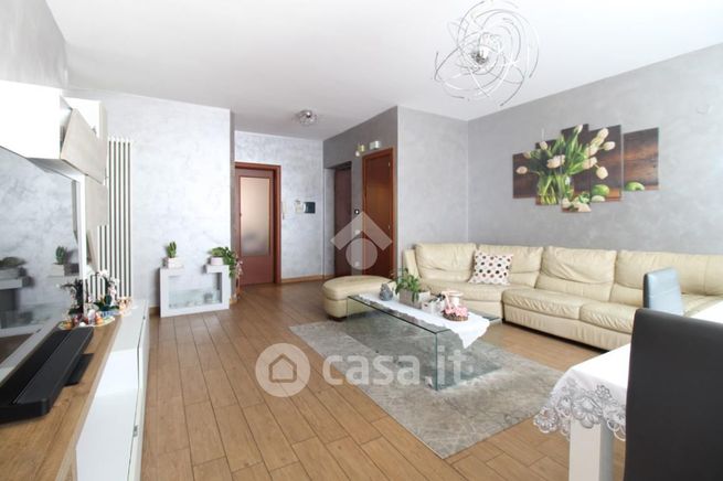 Appartamento in residenziale in Via Ignazio Silone 18