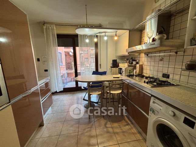Appartamento in residenziale in Via G. Espinasse 2