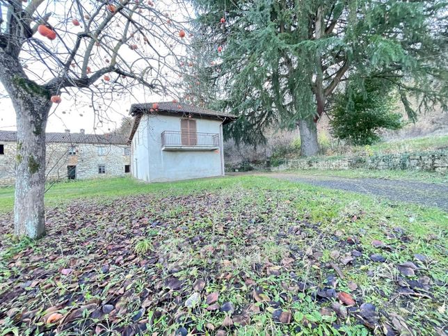 Casa indipendente in residenziale in Frazione grassi