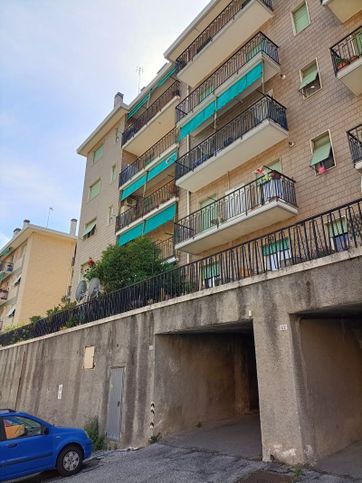 Appartamento in residenziale in Via Natale Gallino 34- E