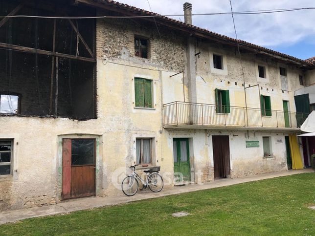 Casa bi/trifamiliare in residenziale in Vicolo Chiuso 21