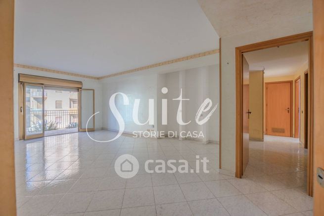 Appartamento in residenziale in Via AngiÃ²