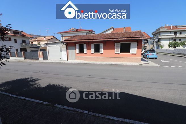 Casa indipendente in residenziale in Via Tintoretto