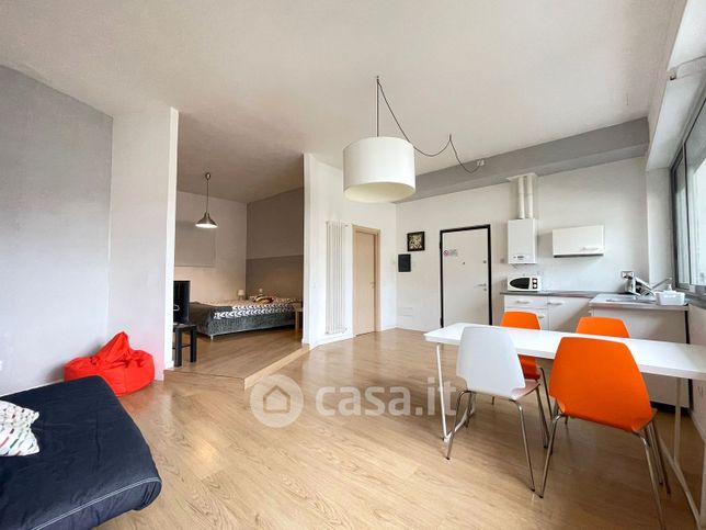 Appartamento in residenziale in Via Vappa 7