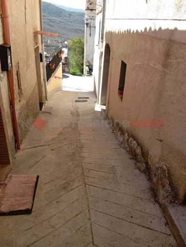 Casa indipendente in residenziale in Via Goffredo Mameli 3