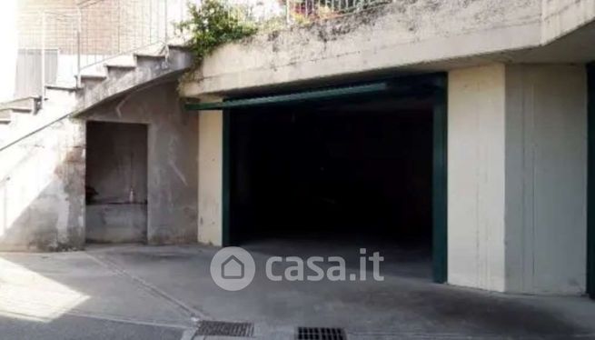 Garage/posto auto in residenziale in Viale Roma