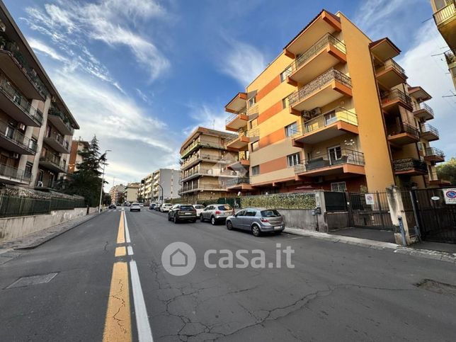 Garage/posto auto in residenziale in Via Francesco Fusco 43