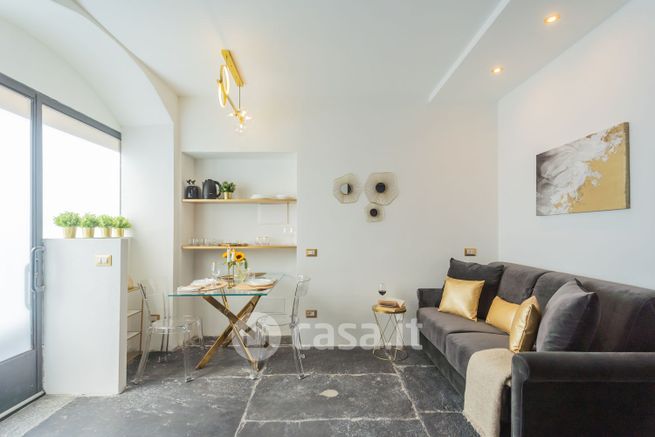 Appartamento in residenziale in Via Maurizio Monti 21