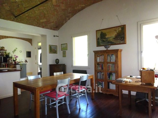 Casa bi/trifamiliare in residenziale in Località Quartesana