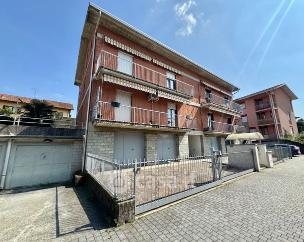Attico/mansarda in residenziale in Via Sesia 9