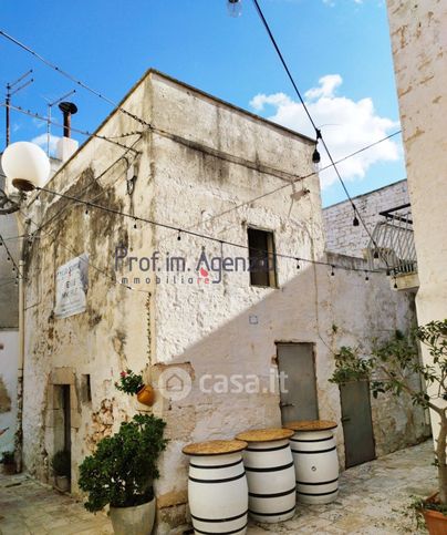 Casa indipendente in residenziale in 